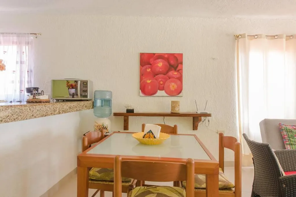 Unahkin Akumal, Tulum Beachfront Condo Relaxing 0*, Akumal