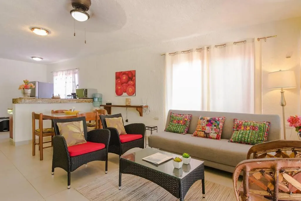 Unahkin Akumal, Tulum Beachfront Condo Relaxing Holiday home
