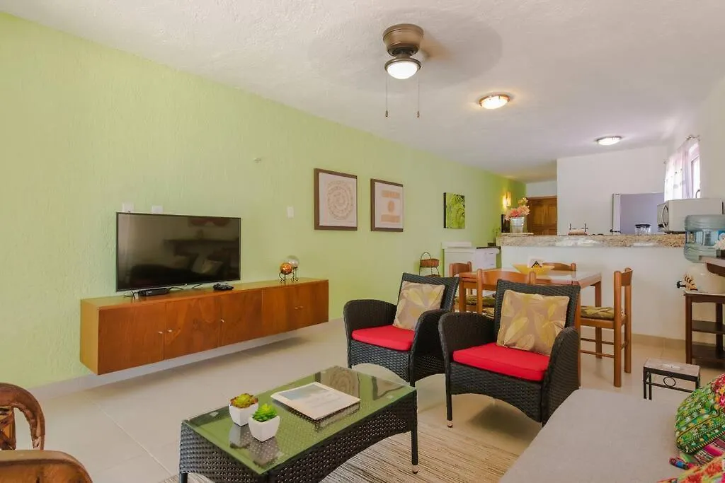 Holiday home Unahkin Akumal, Tulum Beachfront Condo Relaxing