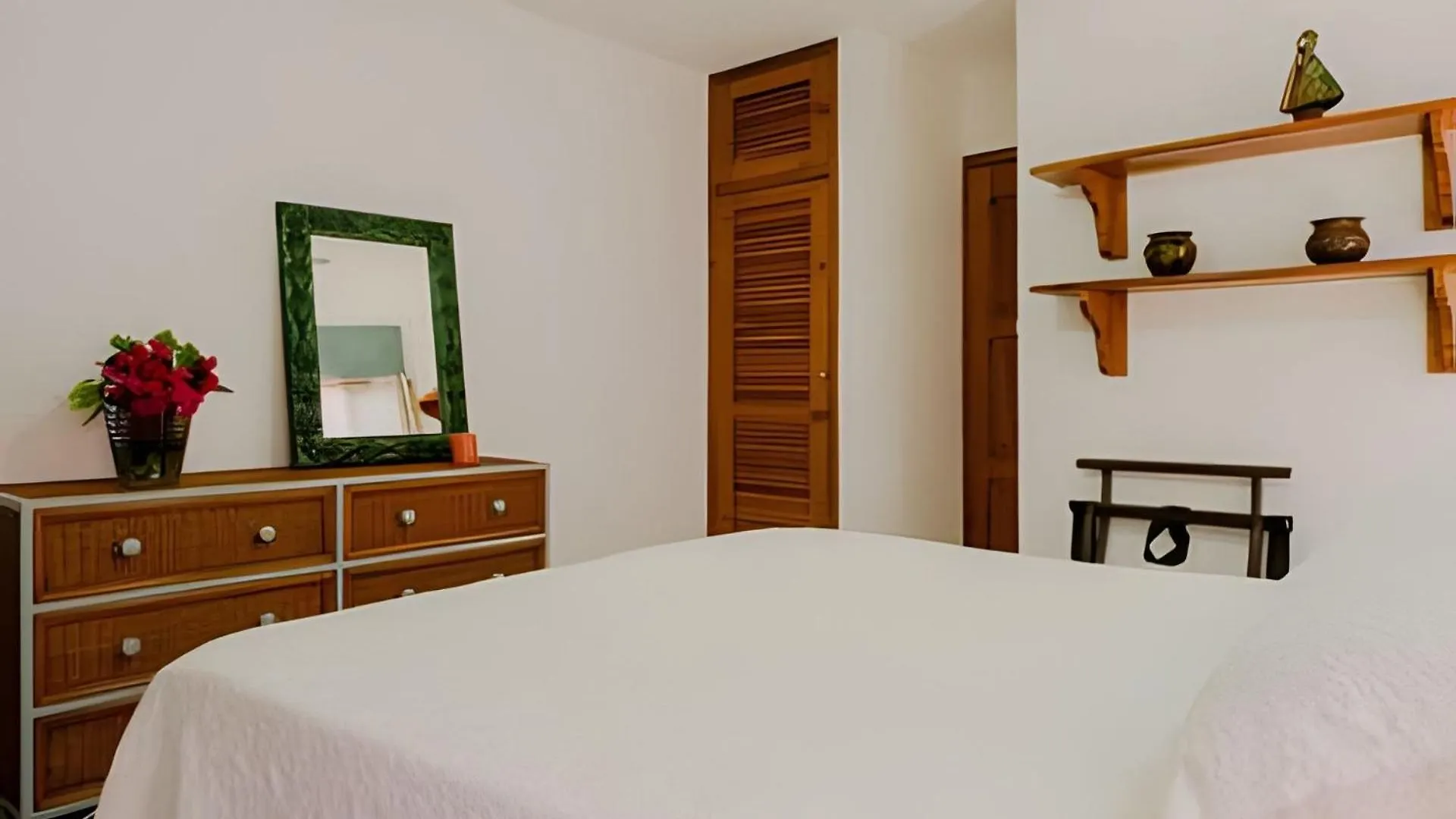 Unahkin Akumal, Tulum Beachfront Condo Relaxing Akumal