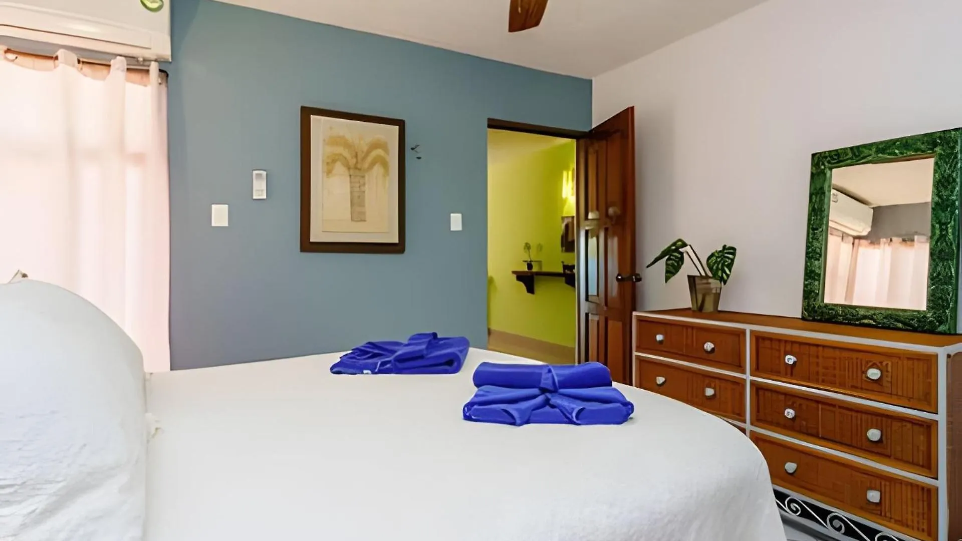 Holiday home Unahkin Akumal, Tulum Beachfront Condo Relaxing