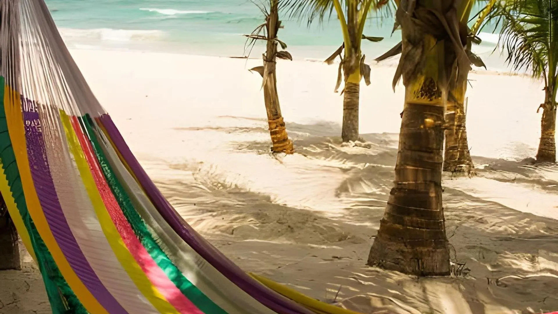 Unahkin Akumal, Tulum Beachfront Condo Relaxing 0*, Akumal Mexico