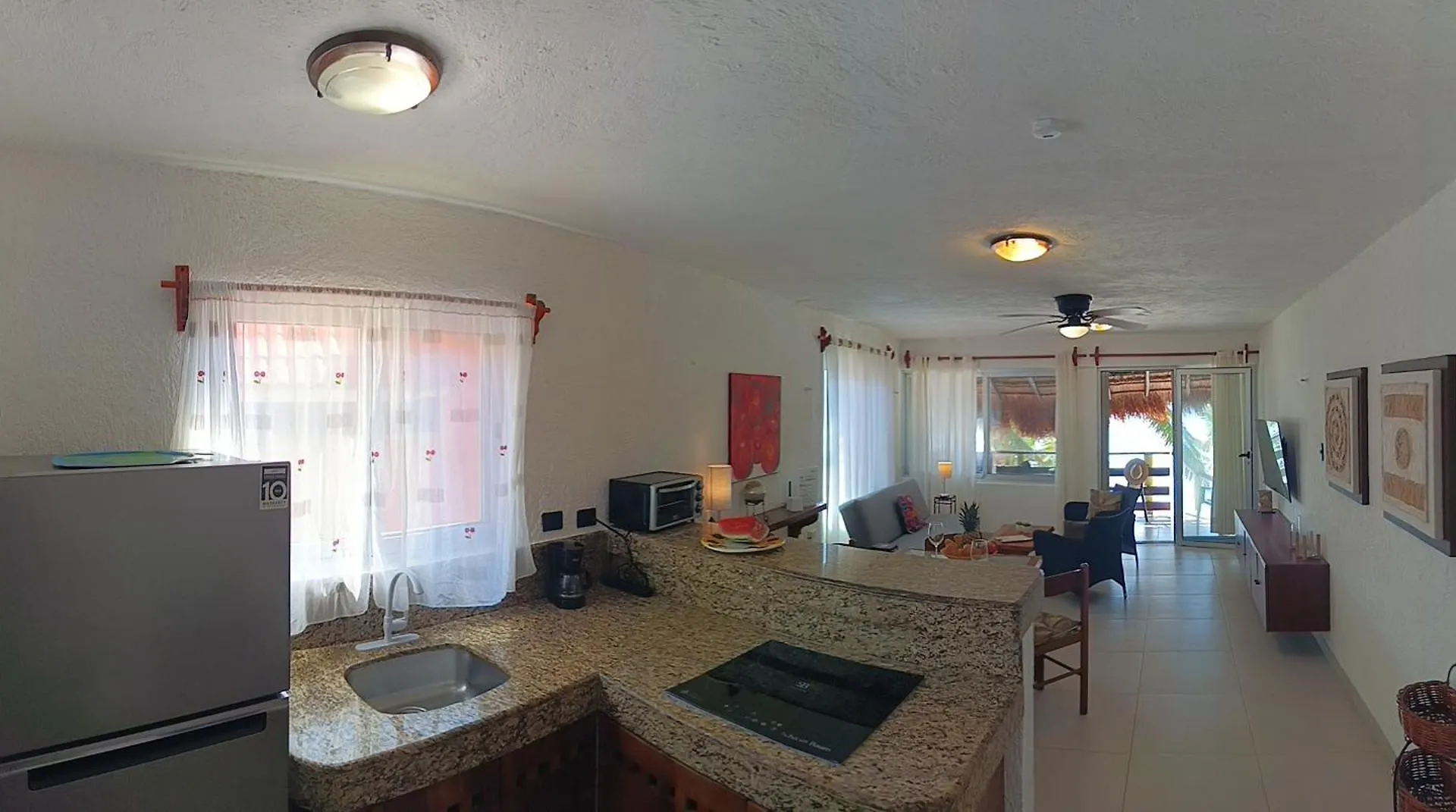 Unahkin Akumal, Tulum Beachfront Condo Relaxing Mexico