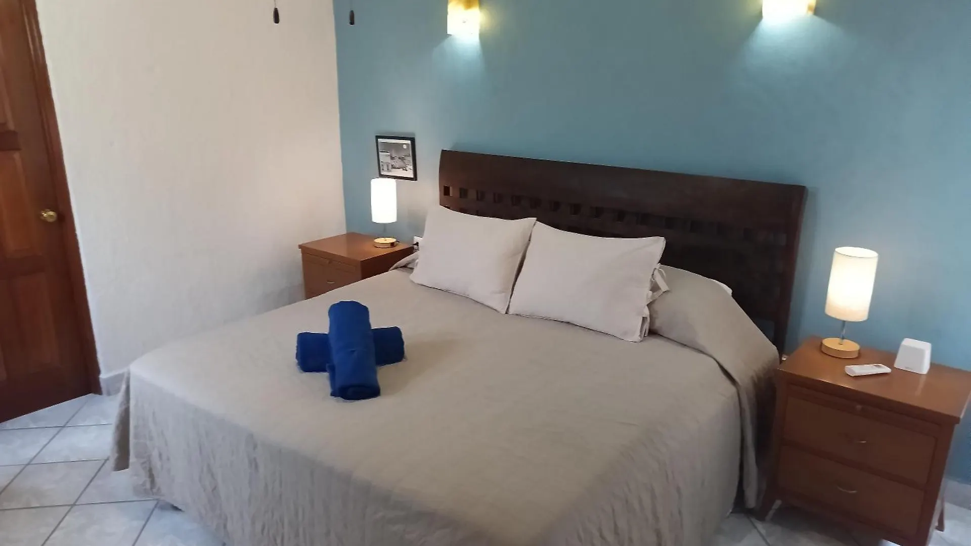 Unahkin Akumal, Tulum Beachfront Condo Relaxing Akumal